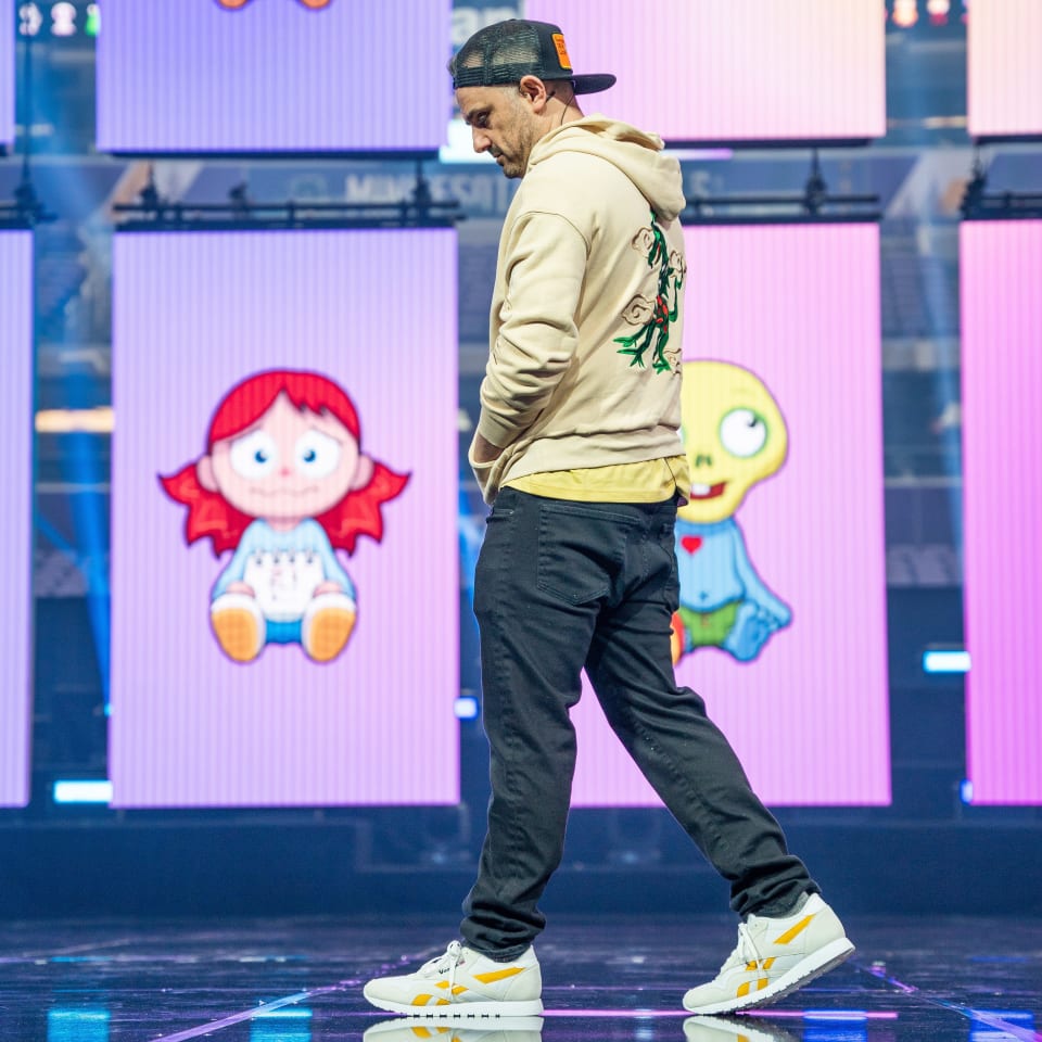 GaryVee wearing the VeeFriends x Reebok prototype sneaker at VeeCon 2022