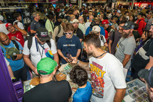Live pack rips at the booth hit different.