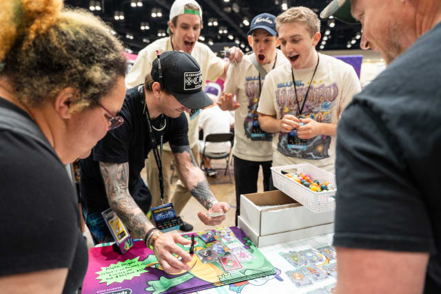 Live pack rips at the VeeFriends booth during Collect-a-Con Orlando.
